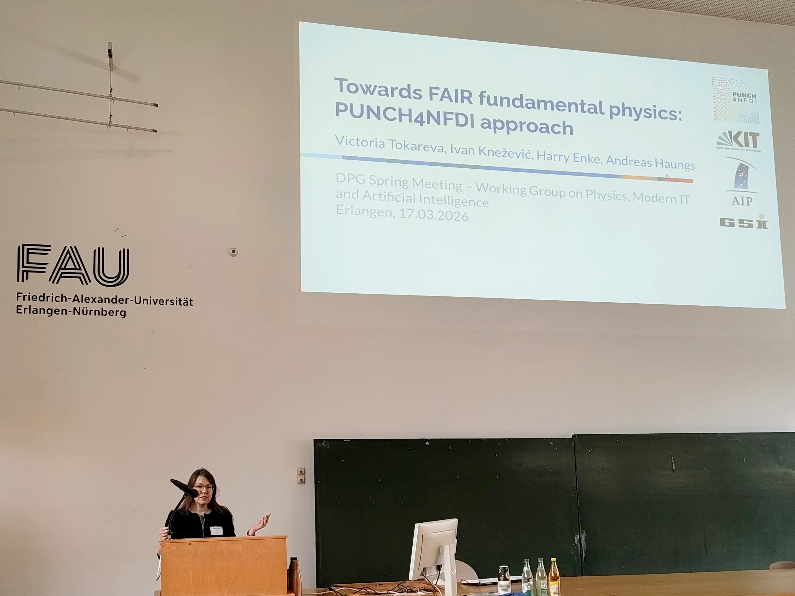 Viktoria Tokareva on stage giving her presentation